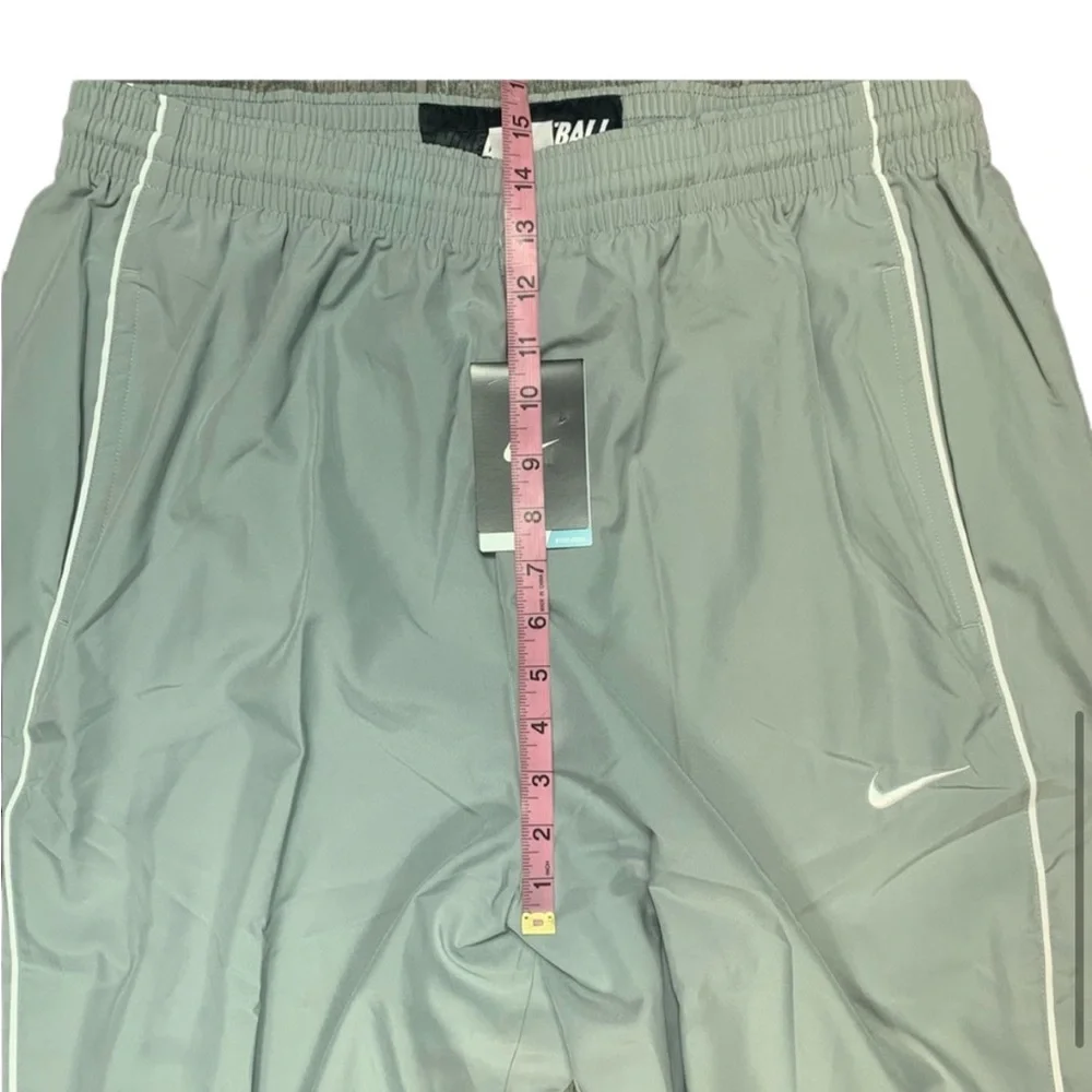 NIKE: NWT Men’s Basketball Gray Warmup Pants - Size XXL